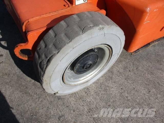 JLG E 400 AJPN (817) Teleskopske samohodne platforme