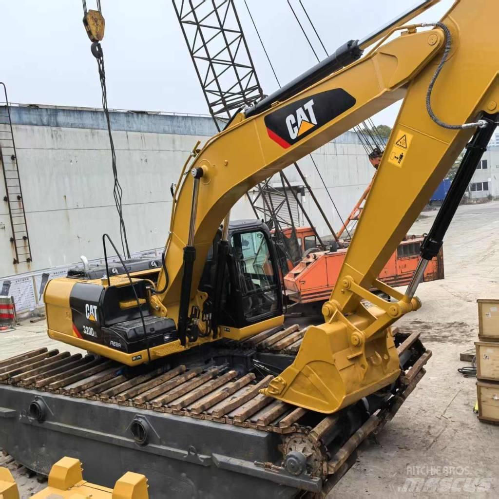 CAT 320 D Polovni amfibijski bageri