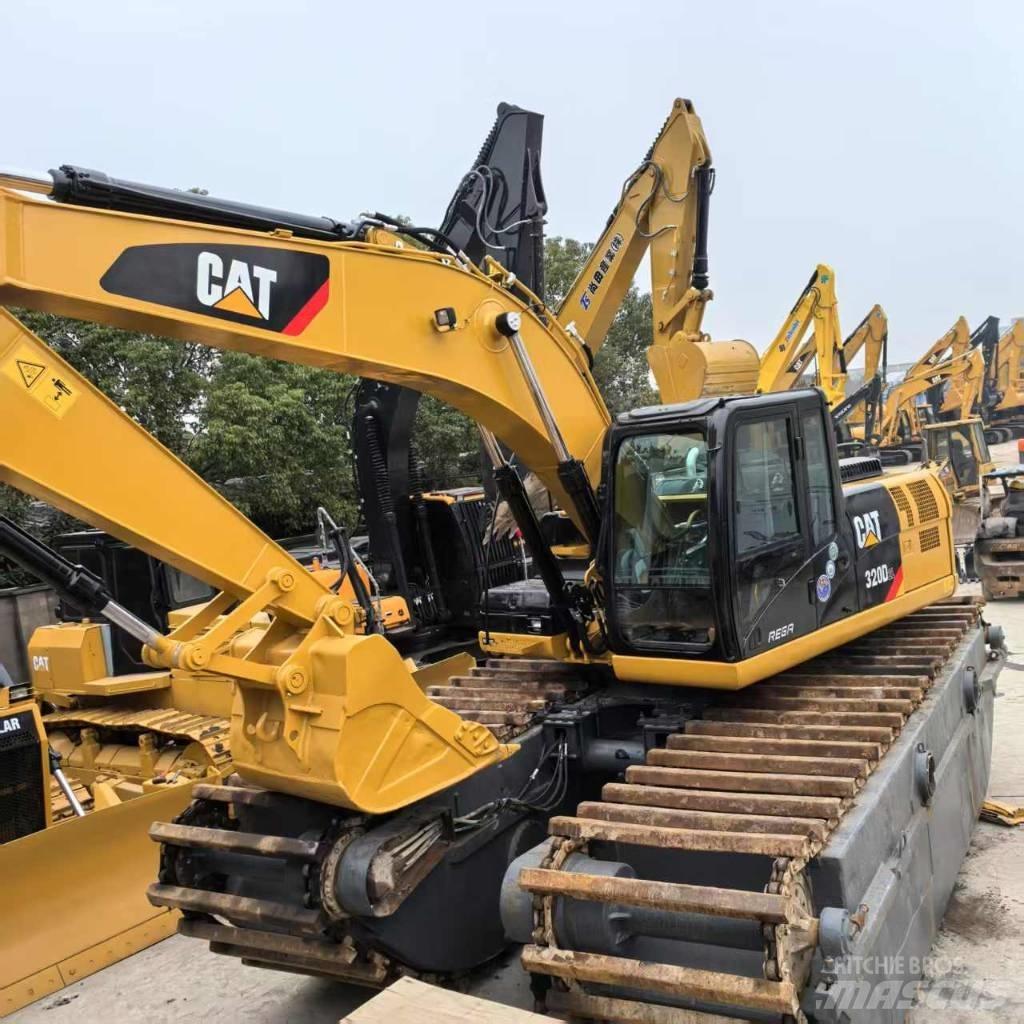 CAT 320 D Polovni amfibijski bageri