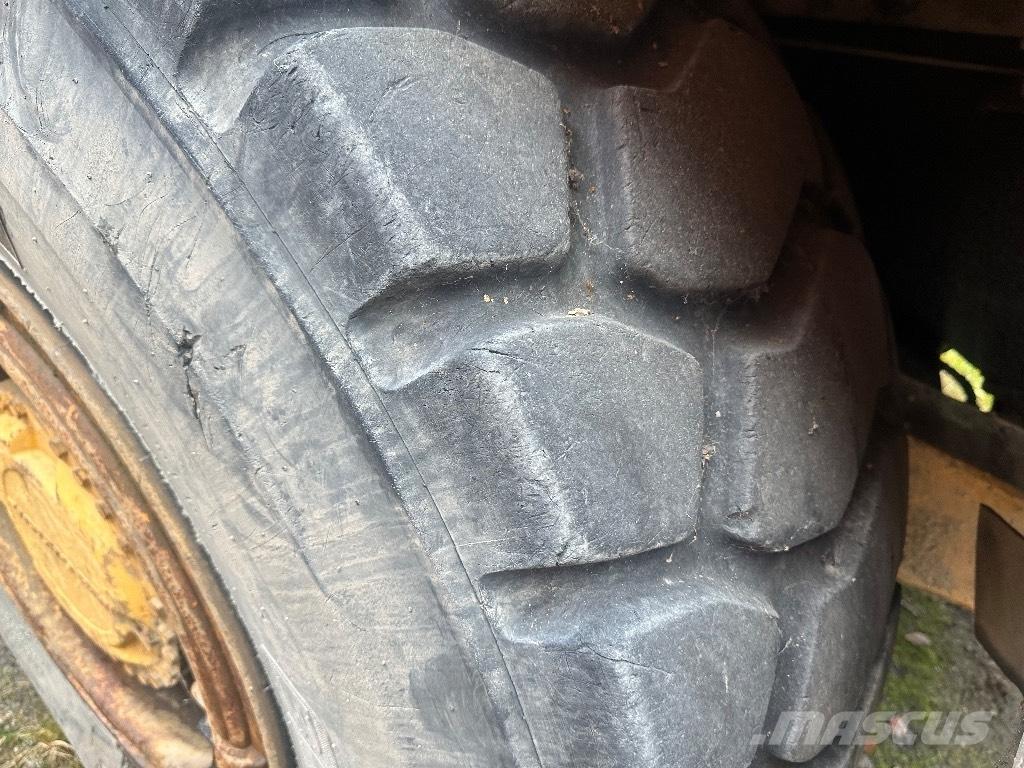 Volvo BM A25 6x6 Zglobni damperi