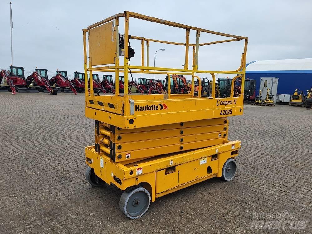 Haulotte Compact 12 Makazaste platforme