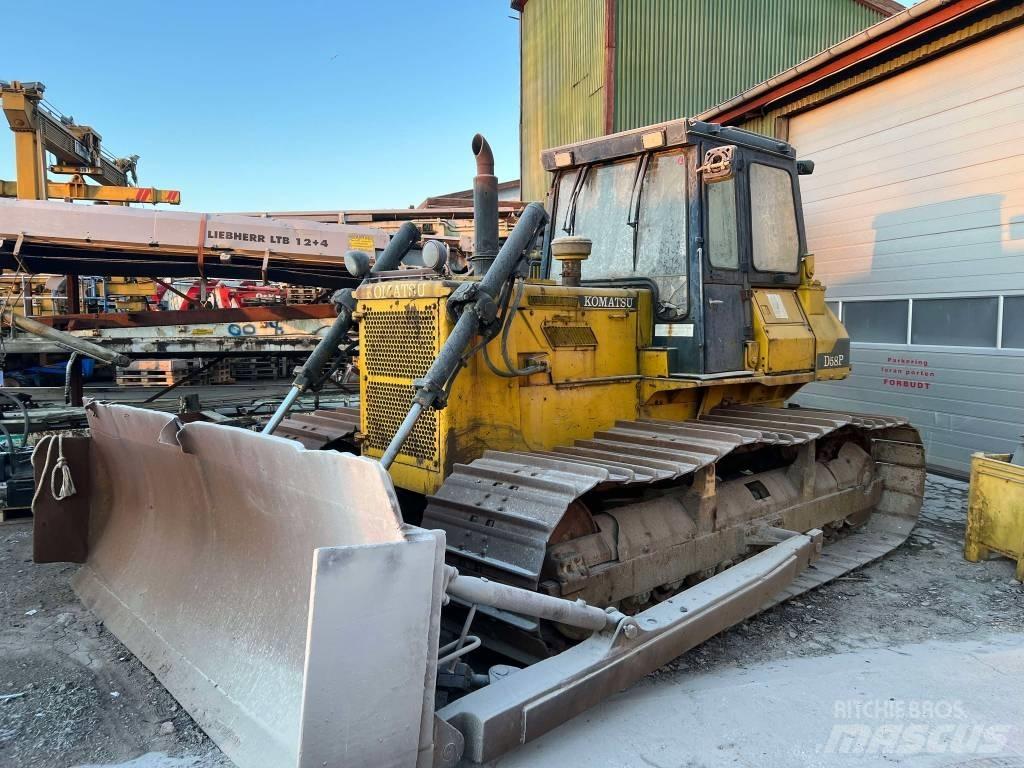 Komatsu D 65 P Buldožeri guseničari