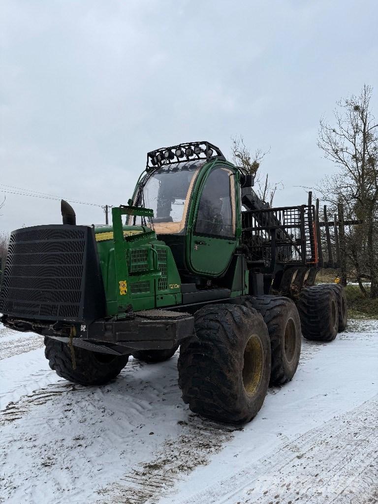 John Deere 1210 E Forvarderi