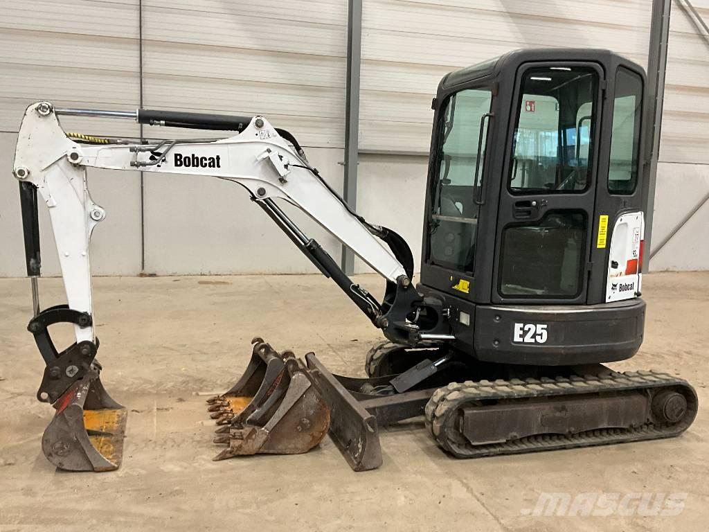 Bobcat E 25 Mini bageri < 7t