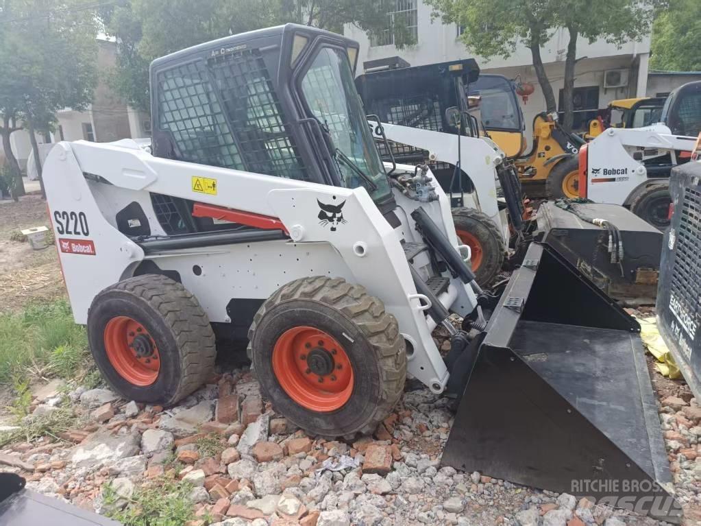 Bobcat S 220 Skid steer mini utovarivači