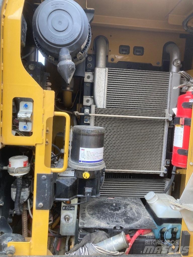 CAT 313 F L Bageri guseničari