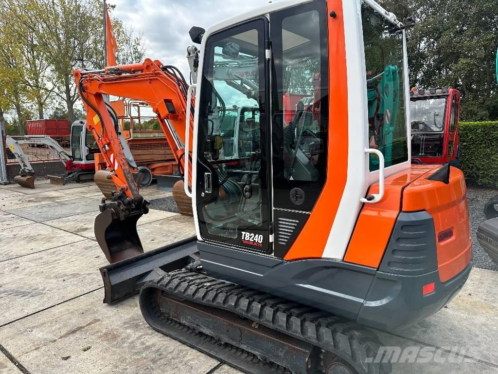 Takeuchi TB 235 CR Mini bageri < 7t