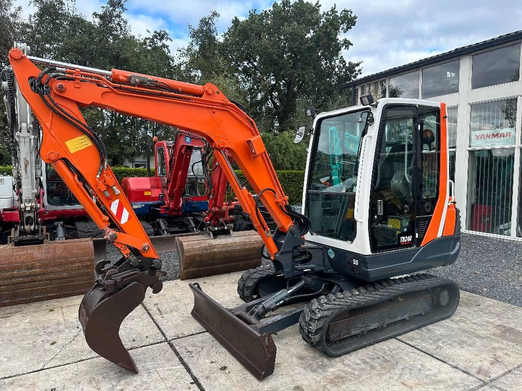 Takeuchi TB 235 CR Mini bageri < 7t