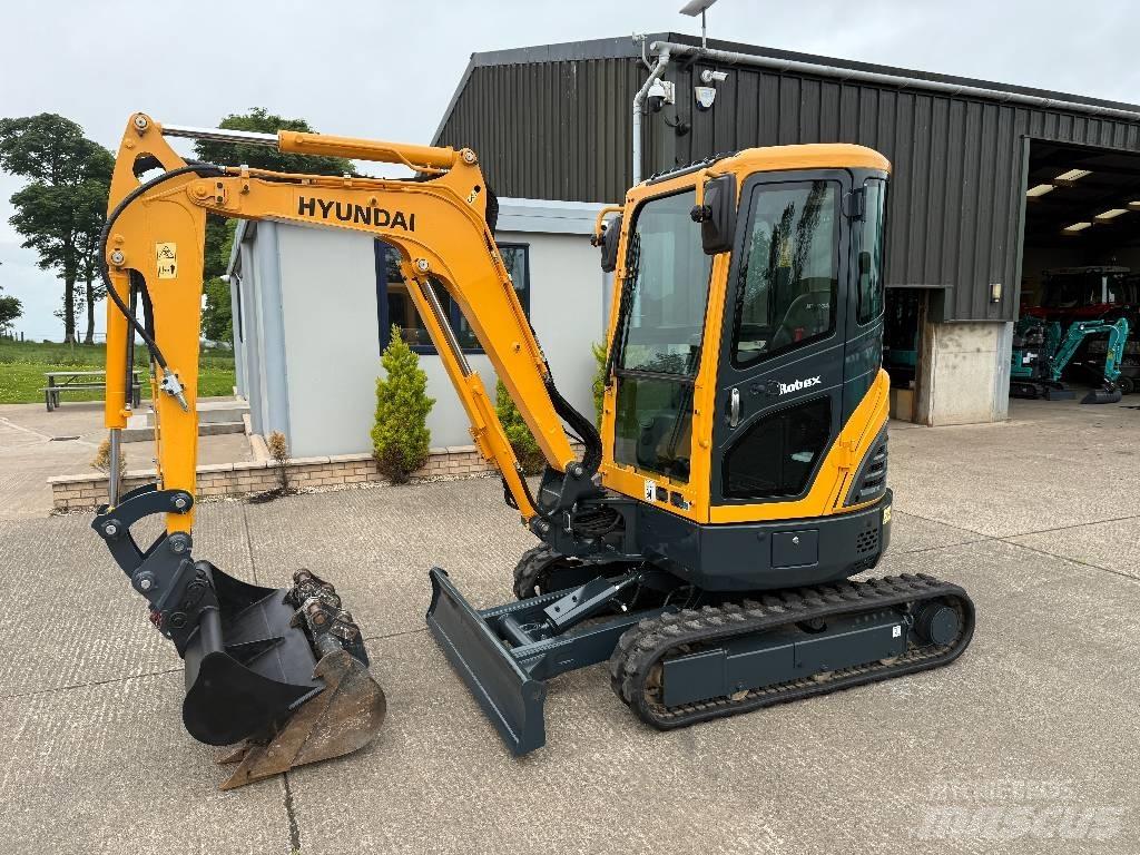 Hyundai R25Z-9 AK Mini bageri < 7t
