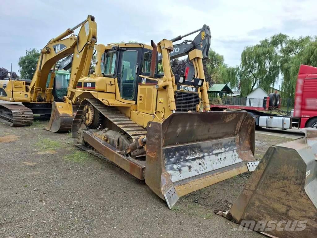 CAT D 6 R Buldožeri guseničari