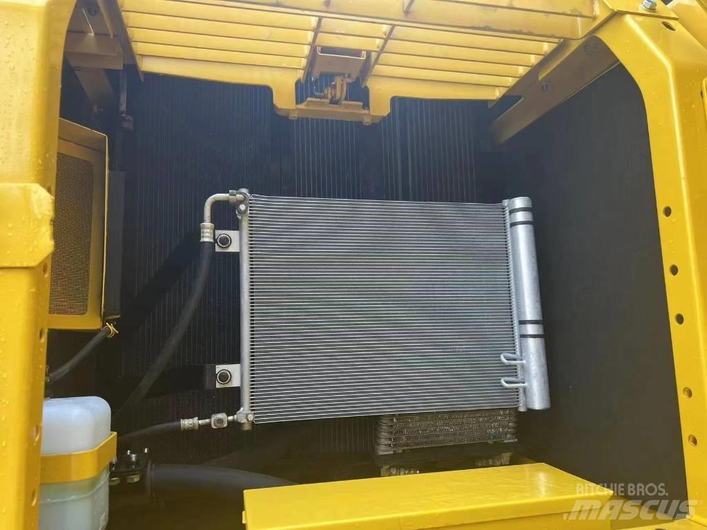 Komatsu PC 130 Bageri guseničari