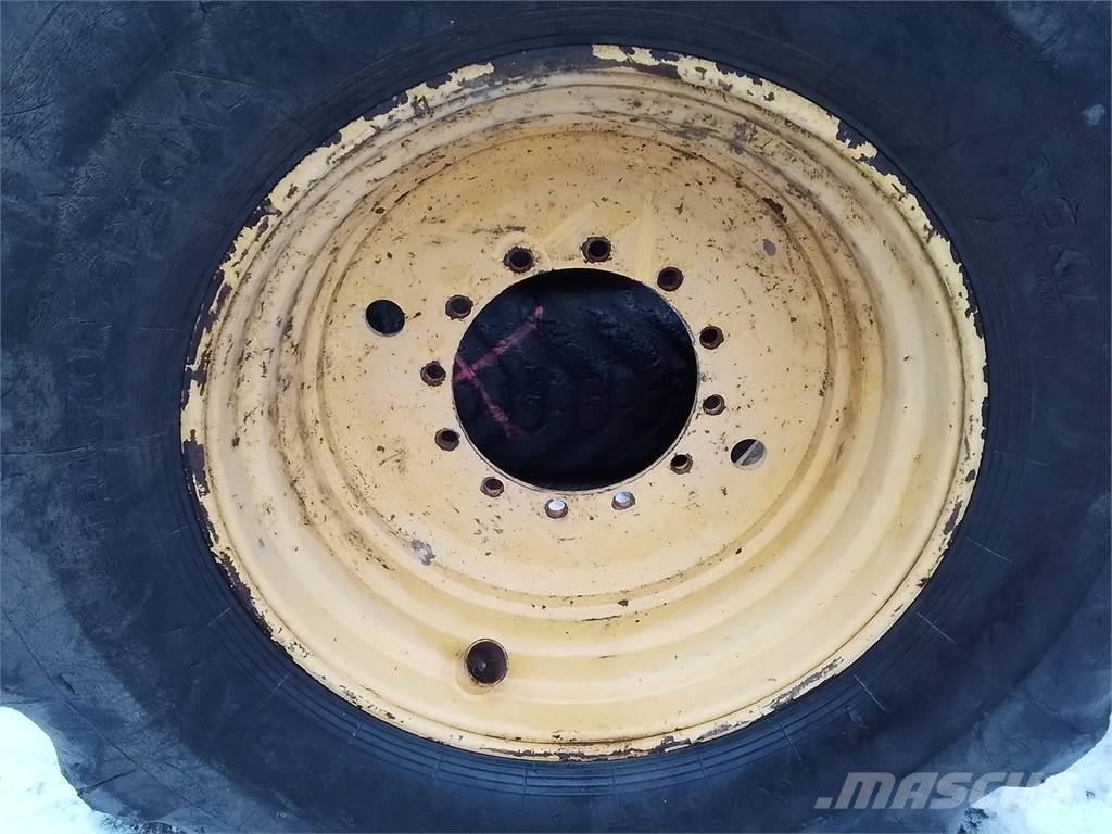 Rottne H20 20x34 Gume, točkovi i felne