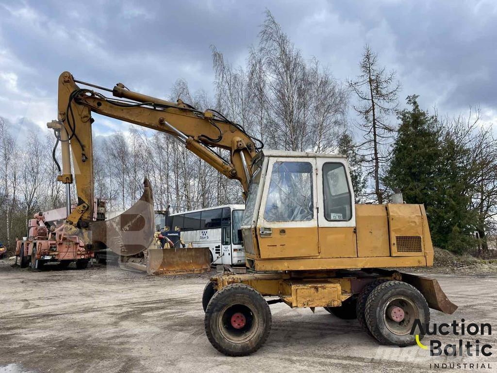 Liebherr A 900 C Bageri točkaši