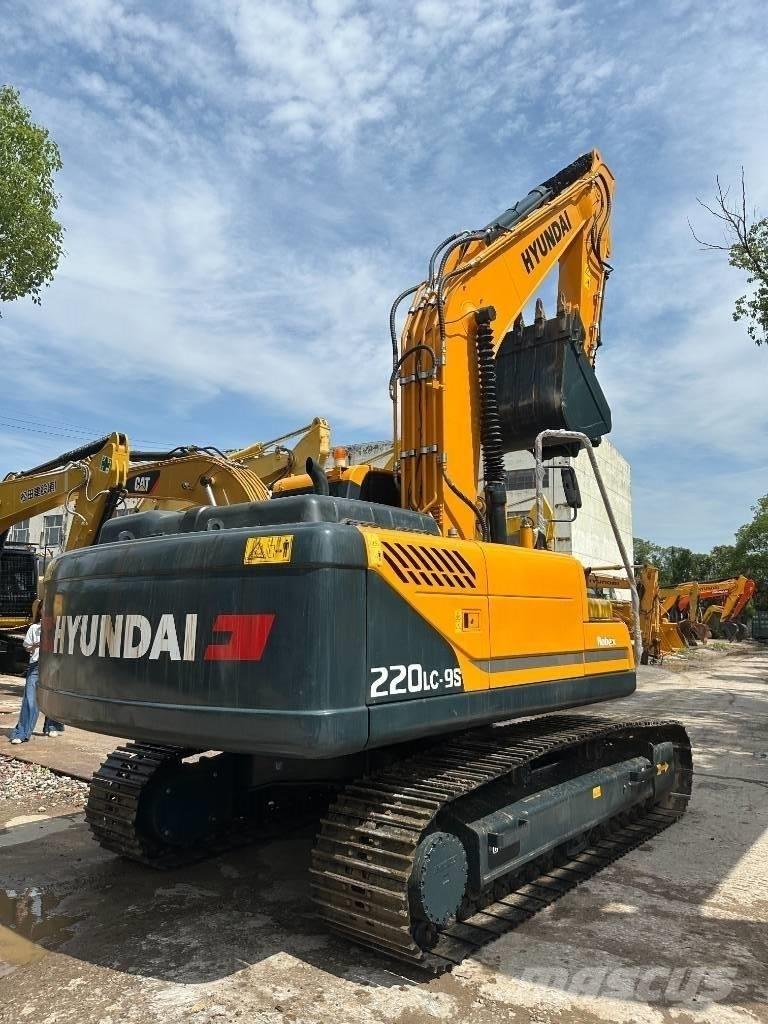 Hyundai 220LC-9S Bageri guseničari