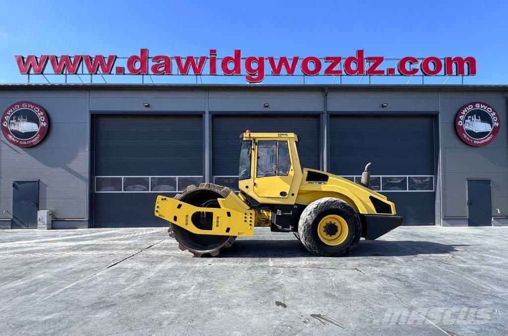 Bomag BW 213 D-4 Valjci sa jednim bubnjem