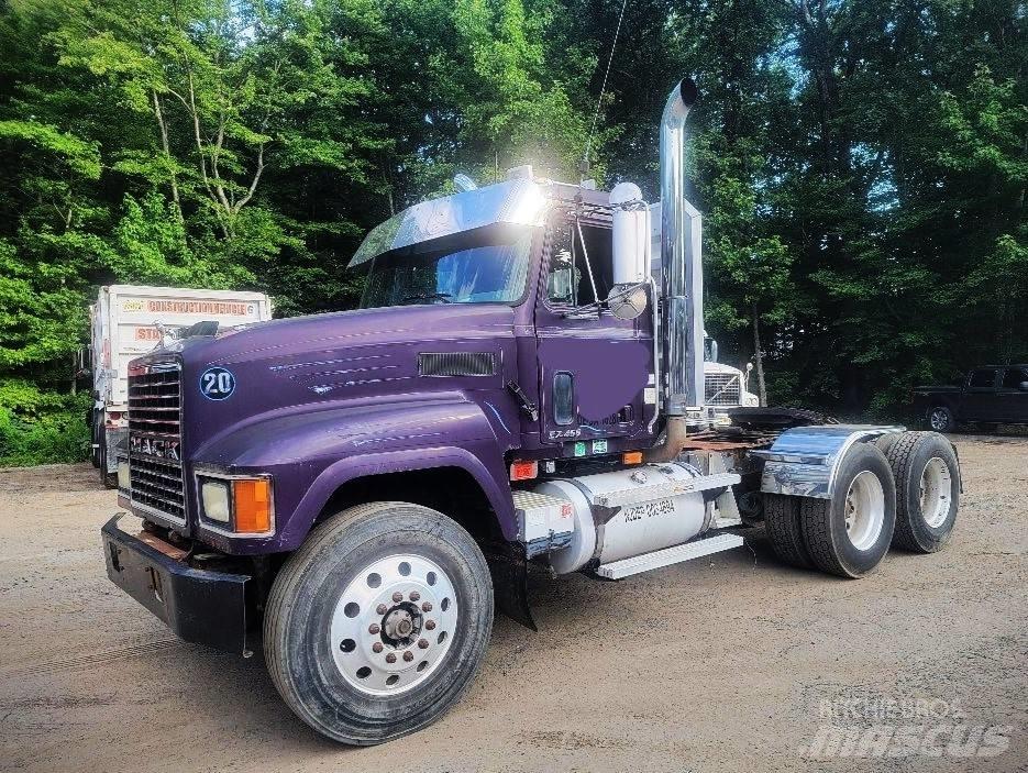 Mack CH 613 Tegljači