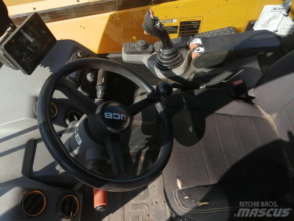 JCB 542-70 Poljoprivredni teleskopski utovarivači