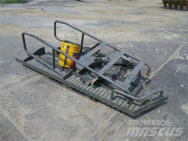 Hitachi ZX450-3 Bageri guseničari