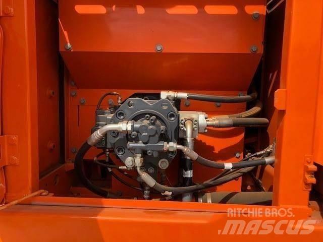 Doosan DX 225 Bageri guseničari