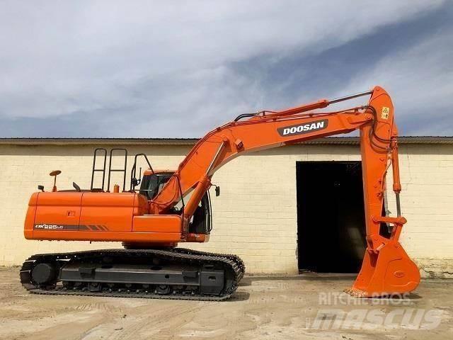 Doosan DX 225 Bageri guseničari