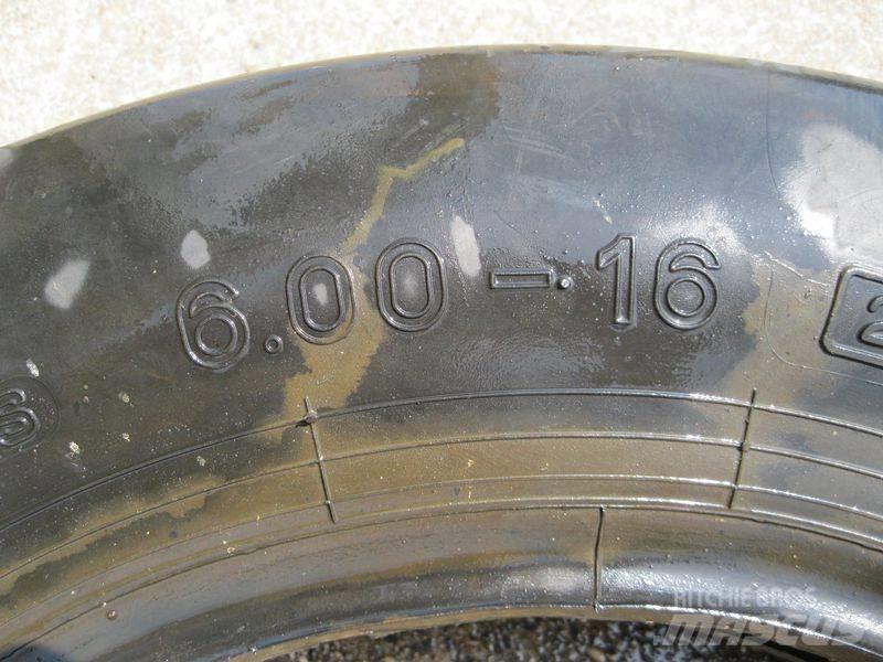 Pirelli 6.00-16 band Gume, točkovi i felne