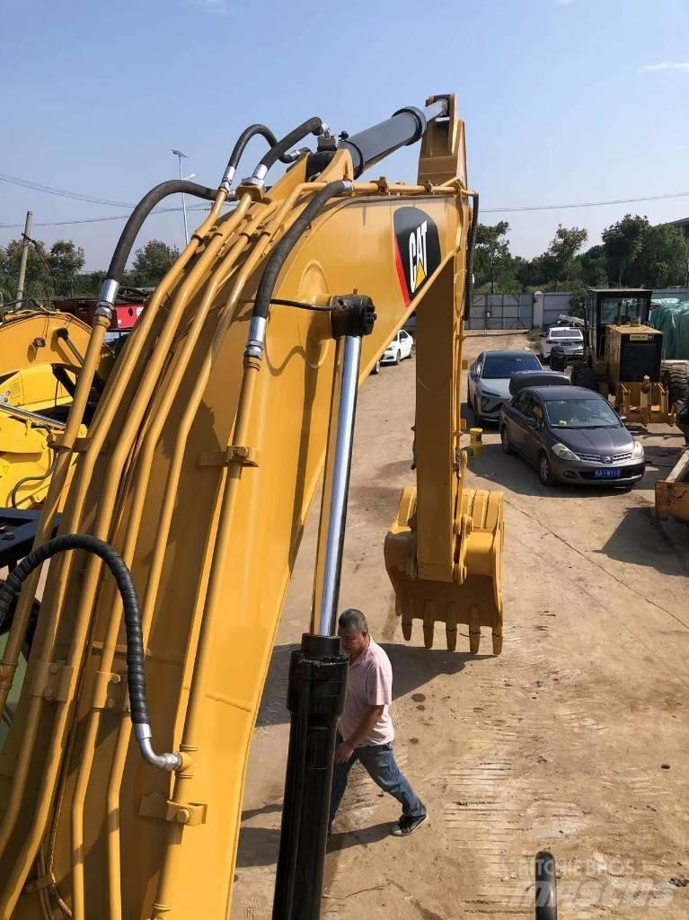 CAT 320 D Bageri guseničari