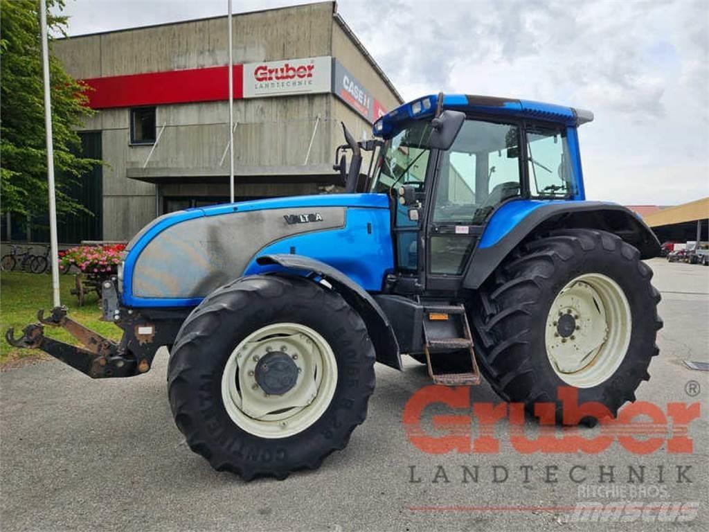 Valtra T 140 Traktori