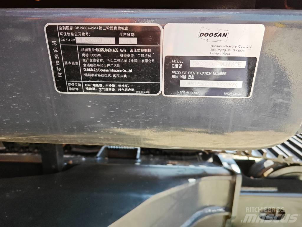Doosan 225 LC Bageri guseničari