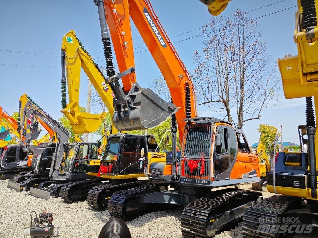 Doosan 225 LC Bageri guseničari