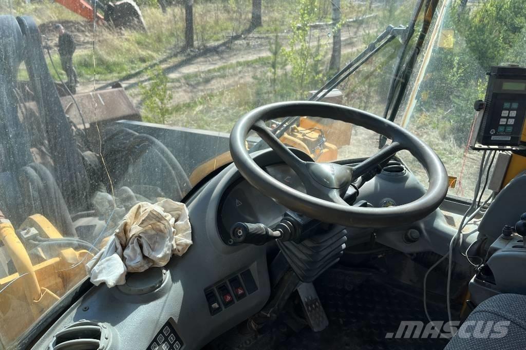 Volvo L 220 Utovarivači na točkove