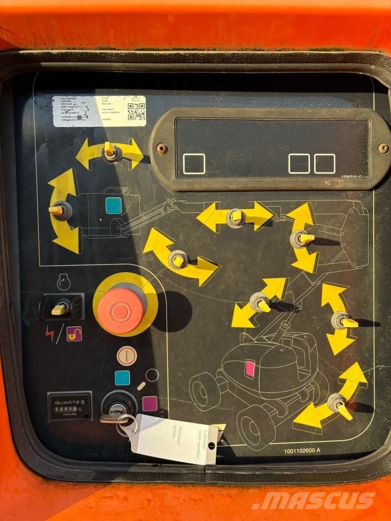 JLG 800 AJ Zglobne podizne platforme