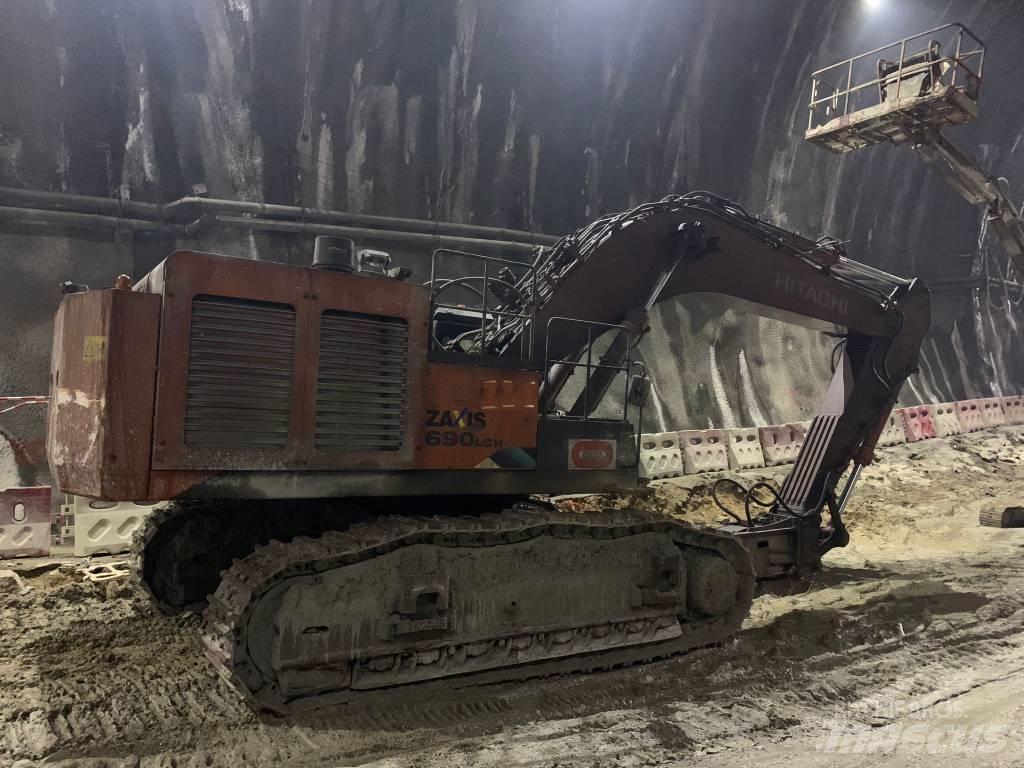 Hitachi ZX690LCH-5A Ostalo za građevinarstvo