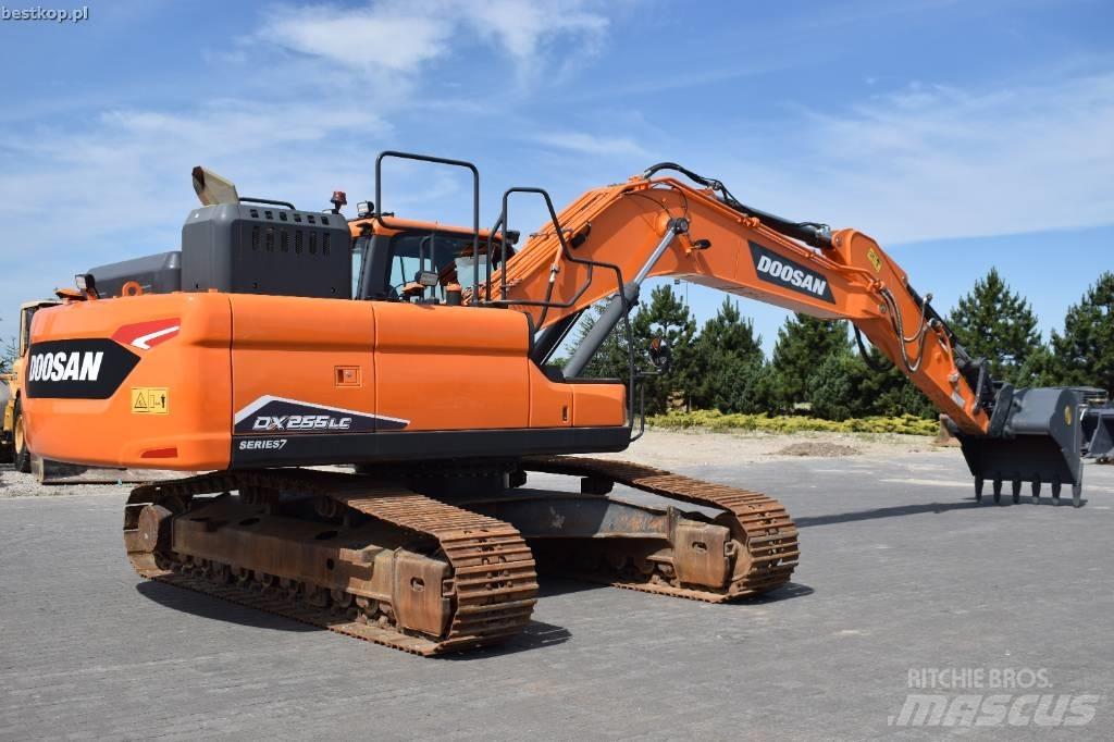 Doosan DX 255 LC-7 Bageri guseničari