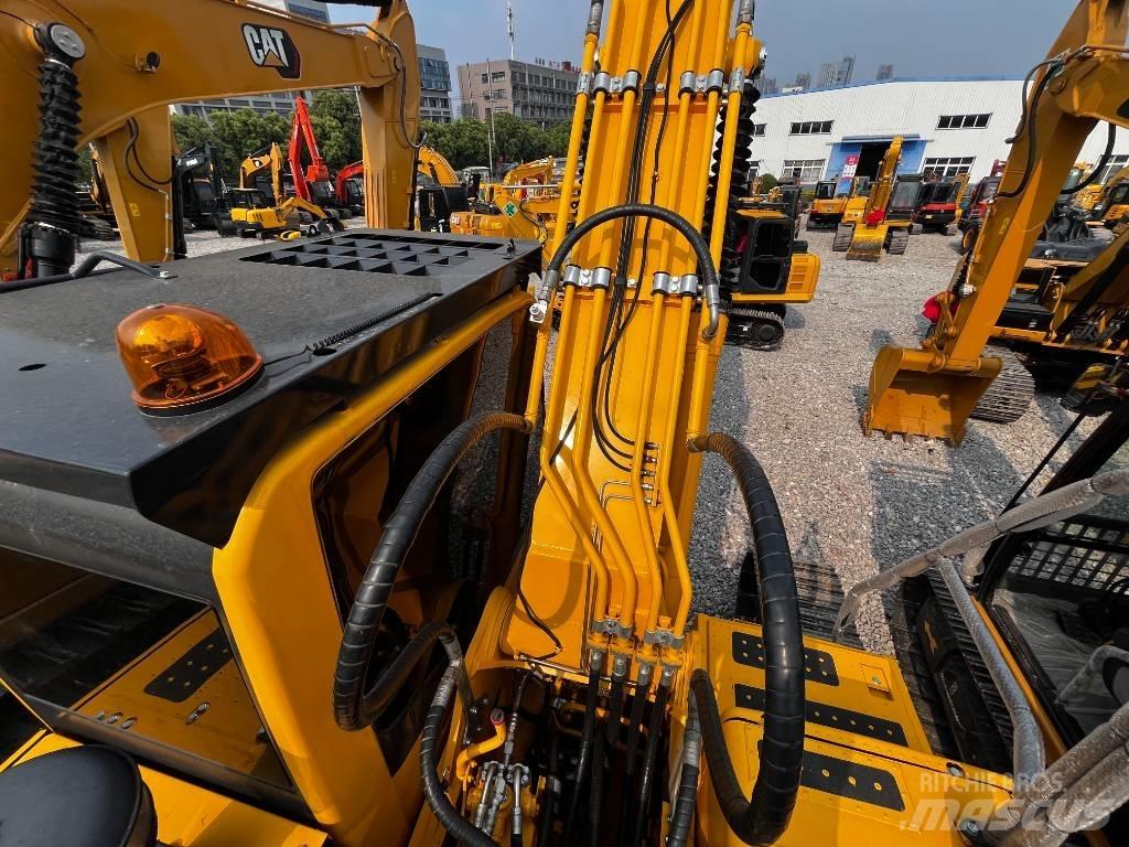 Komatsu PC 240 LC-8 Bageri guseničari