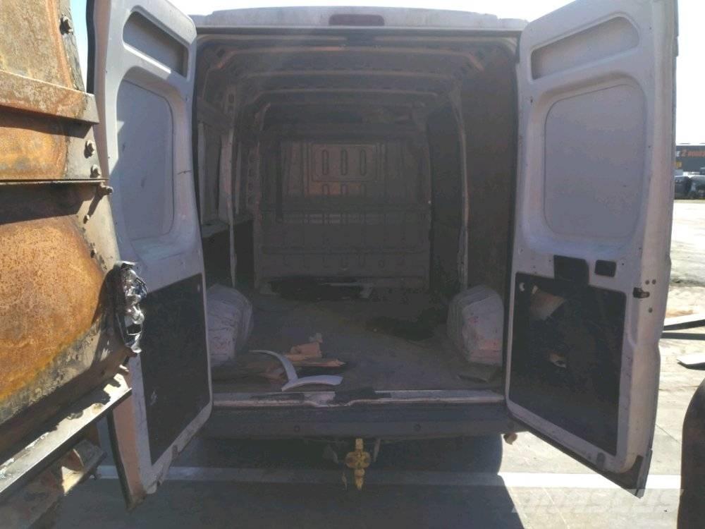 Peugeot BOXER 3 Sanduk kombiji