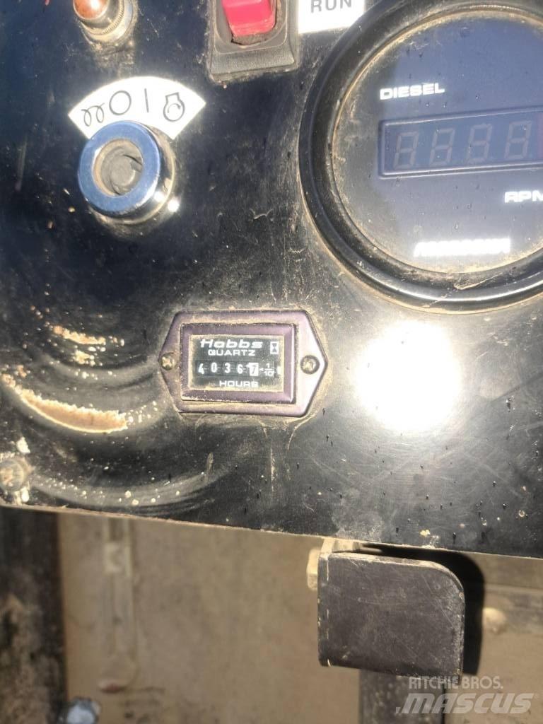Morooka MST 1500 V D Damperi na gusenice