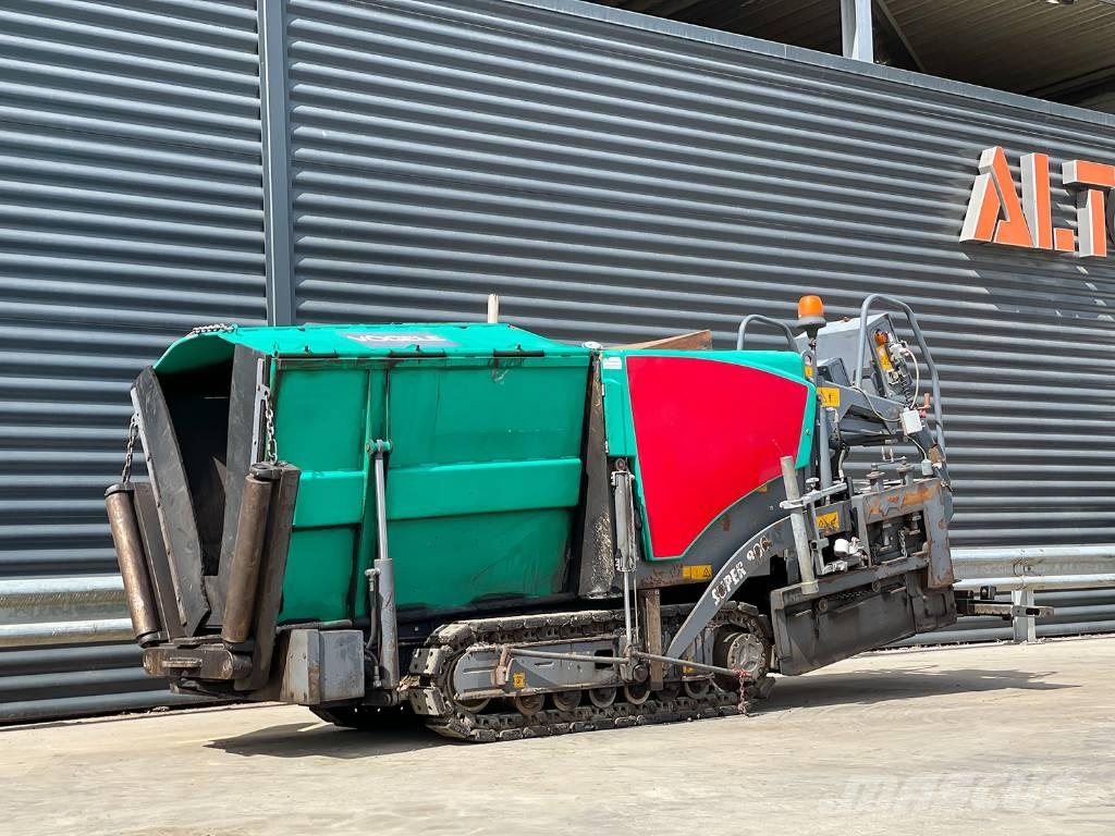 Vögele SUPER 800 Asfaltni finišeri