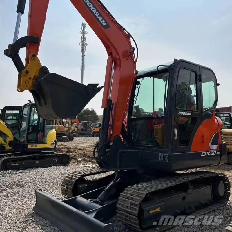 Doosan 60 Bageri guseničari
