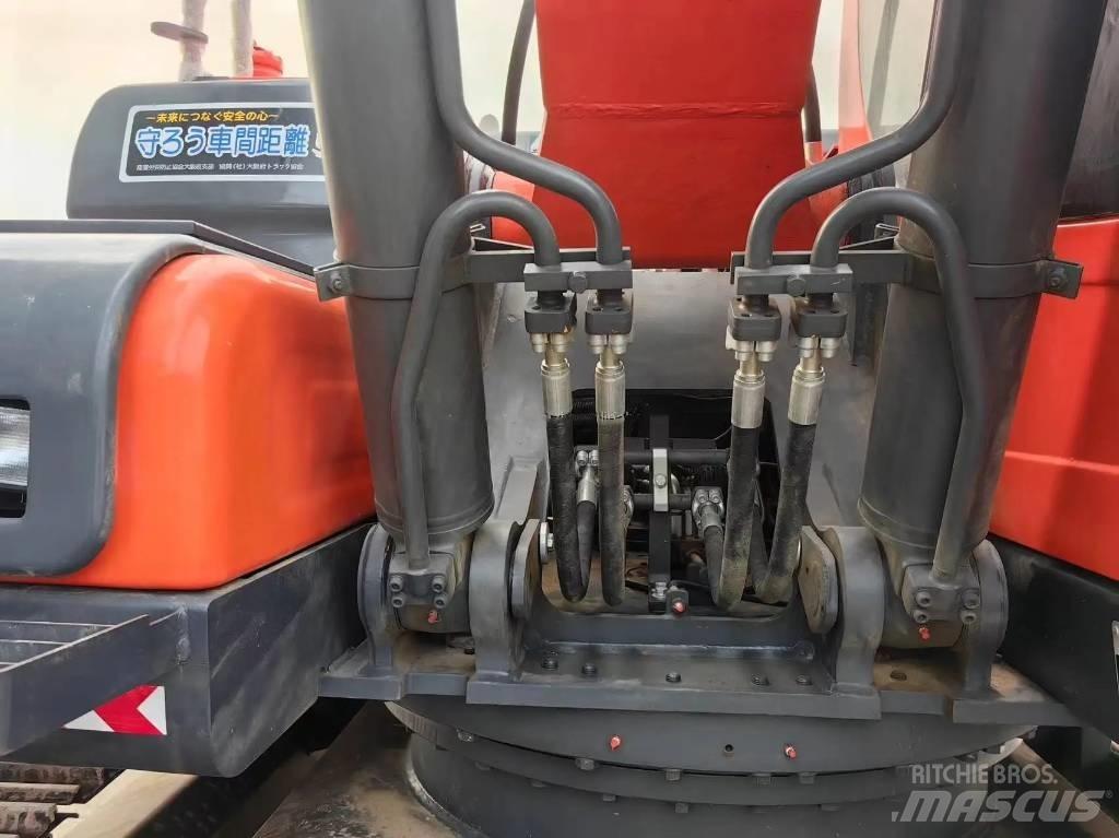 Doosan DX225LC-9C Bageri guseničari