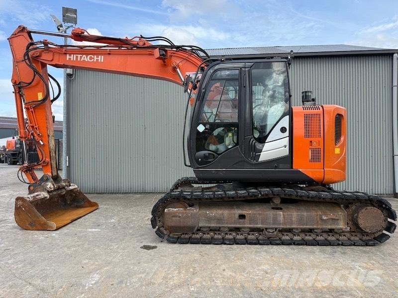 Hitachi ZX 135 US-5B Bageri guseničari