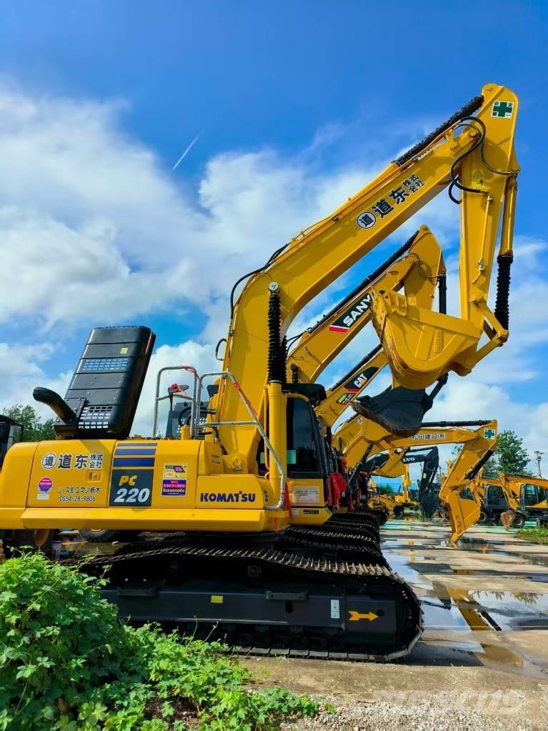 Komatsu PC 220-8 Bageri guseničari