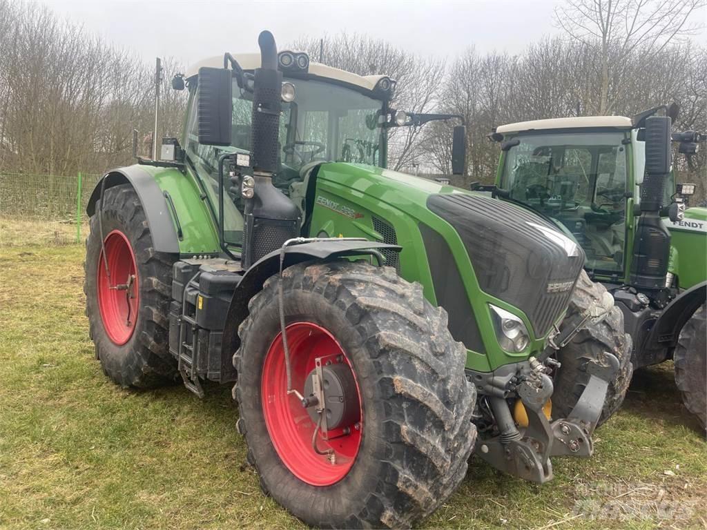 Fendt 933 Vario Traktori