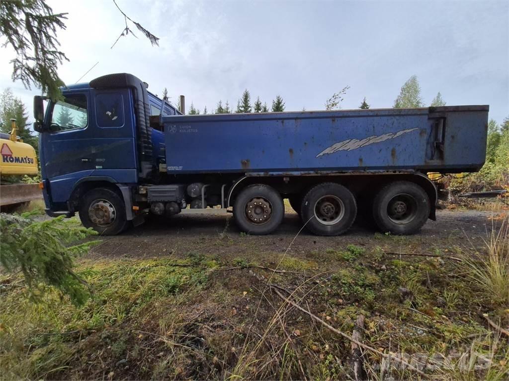 Volvo FH16 8x4 550 Kiperi kamioni