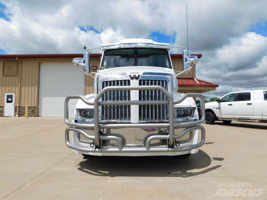 Western Star 5700 XE Tegljači