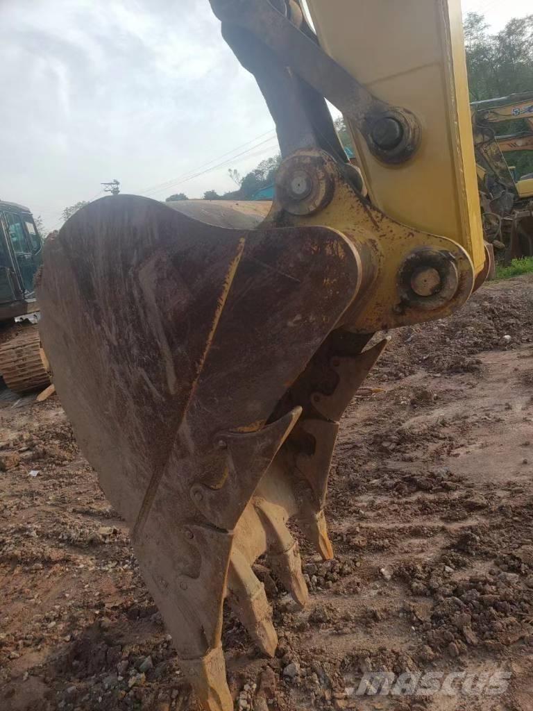 CAT 320 D Bageri guseničari