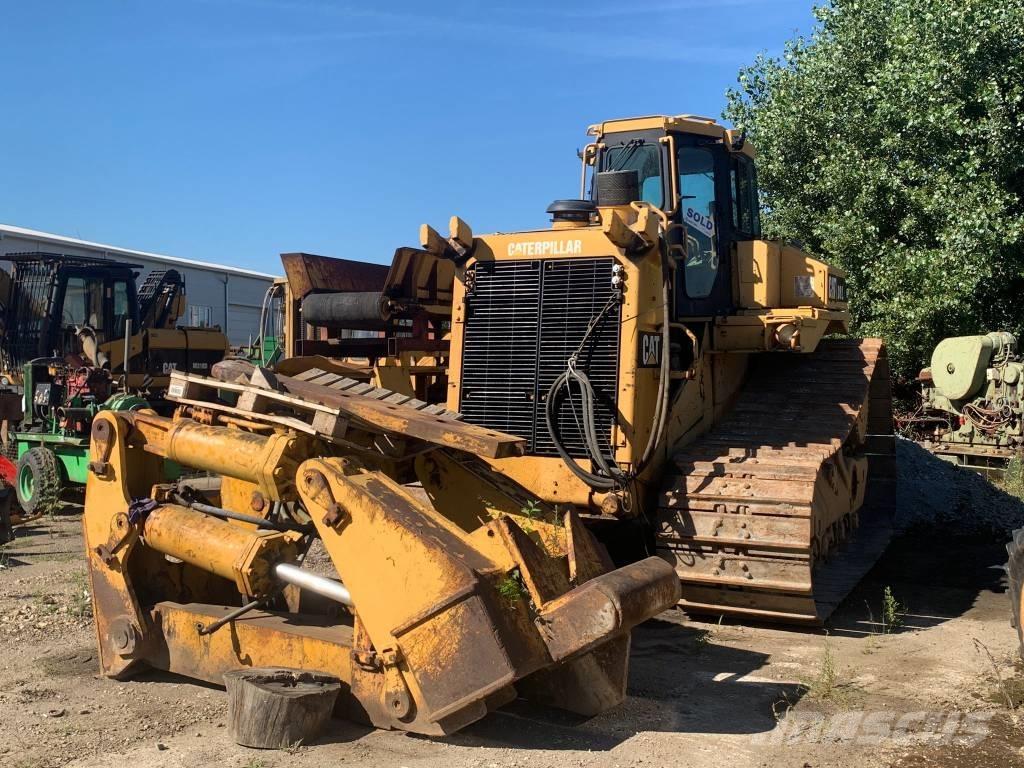 CAT D 8 L Buldožeri guseničari