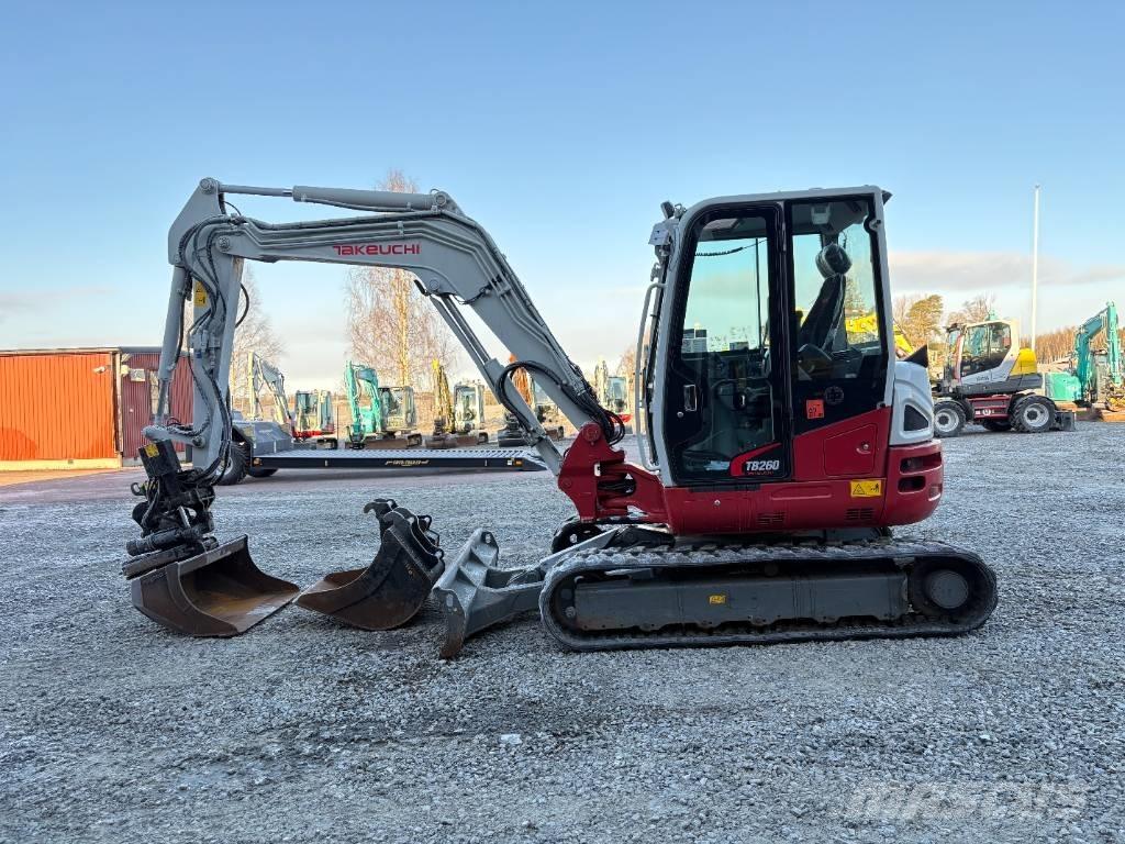 Takeuchi TB260 Mini bageri < 7t