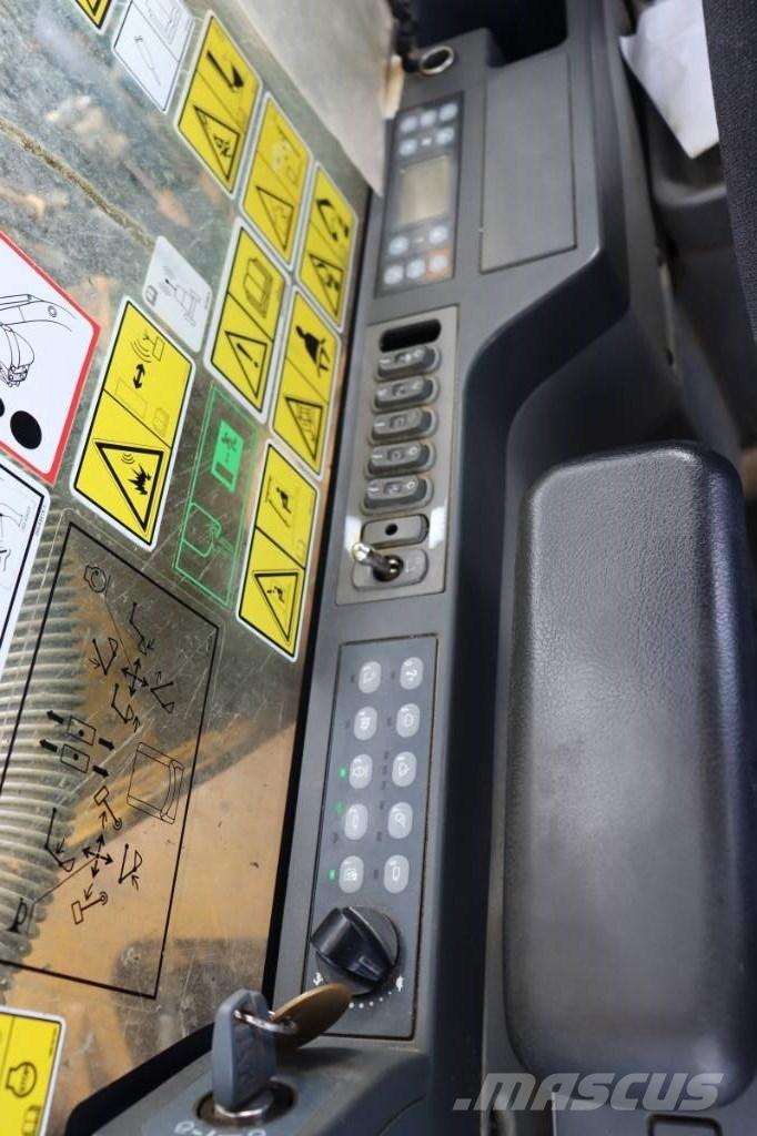 CAT 320 EL Bageri guseničari