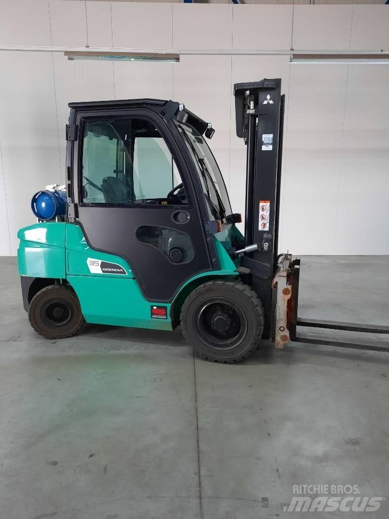 Mitsubishi FG35NT Plinski viljuškari