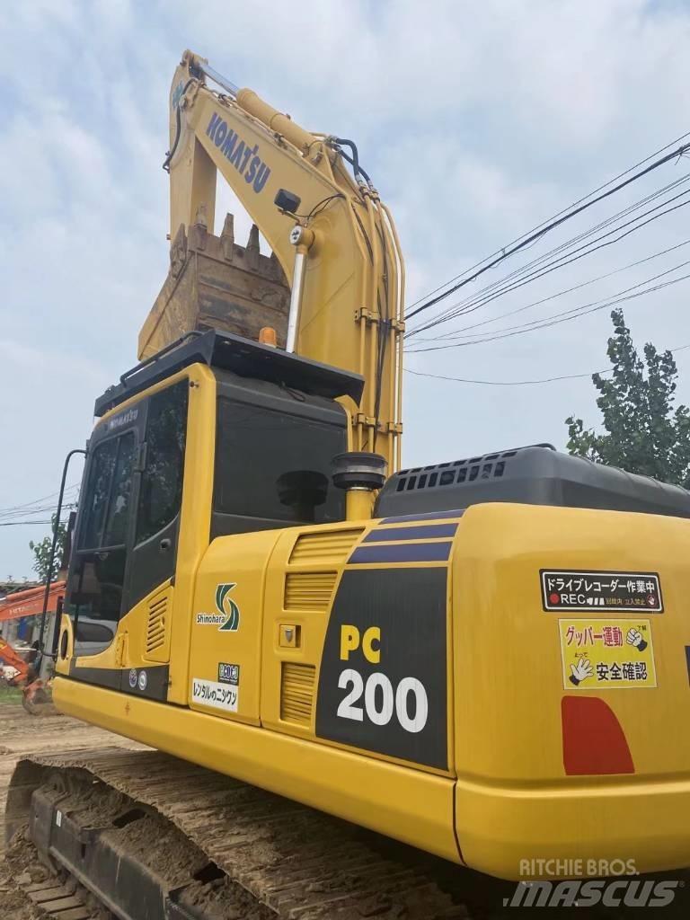 Komatsu PC 200-8 Bageri guseničari